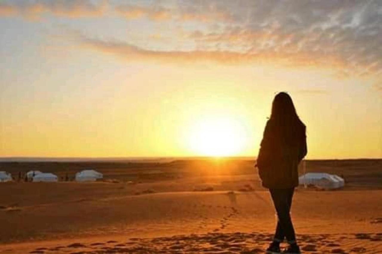Merzouga Camp & Desert Activities ภายนอก รูปภาพ