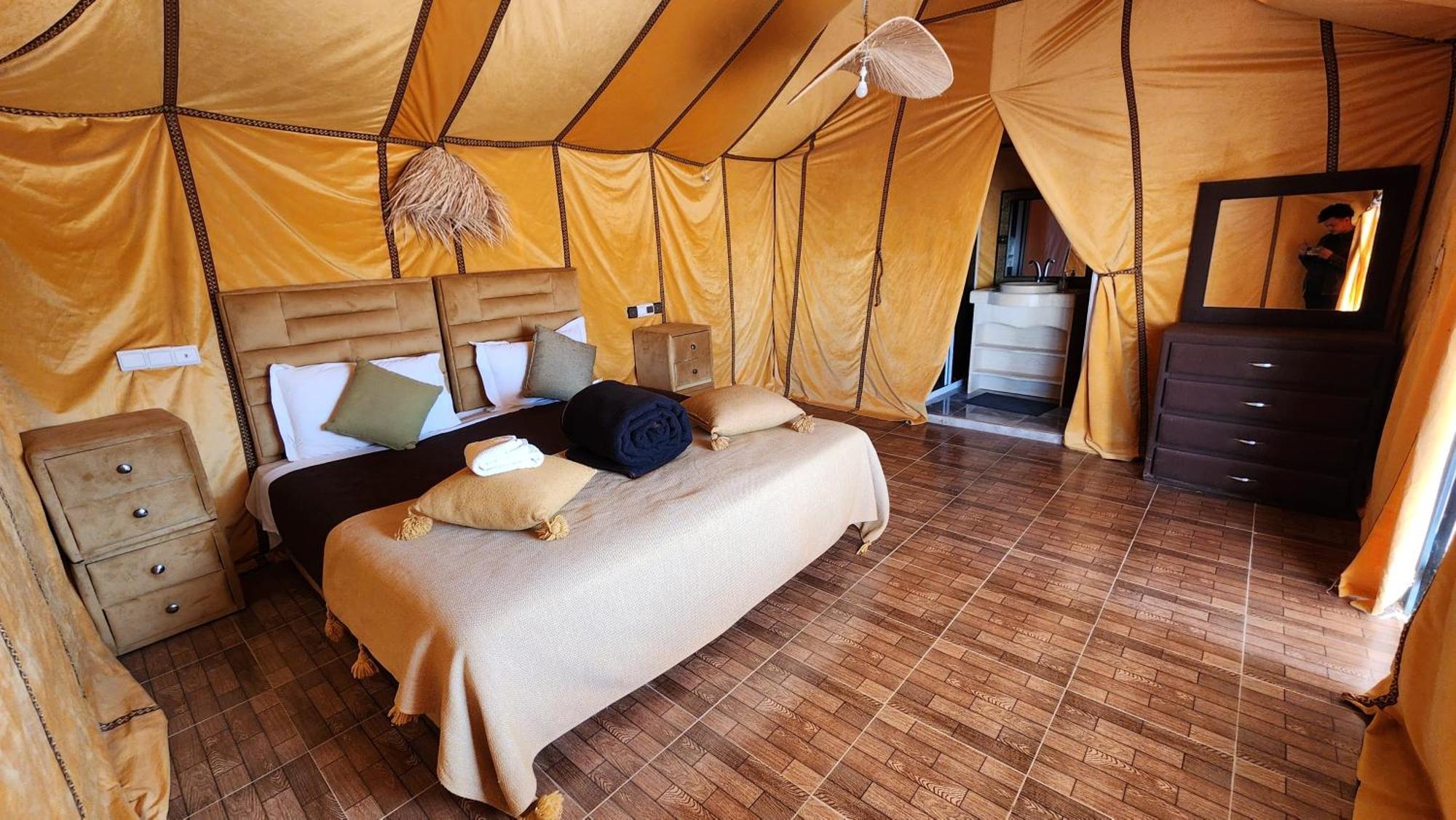 Merzouga Camp & Desert Activities ภายนอก รูปภาพ